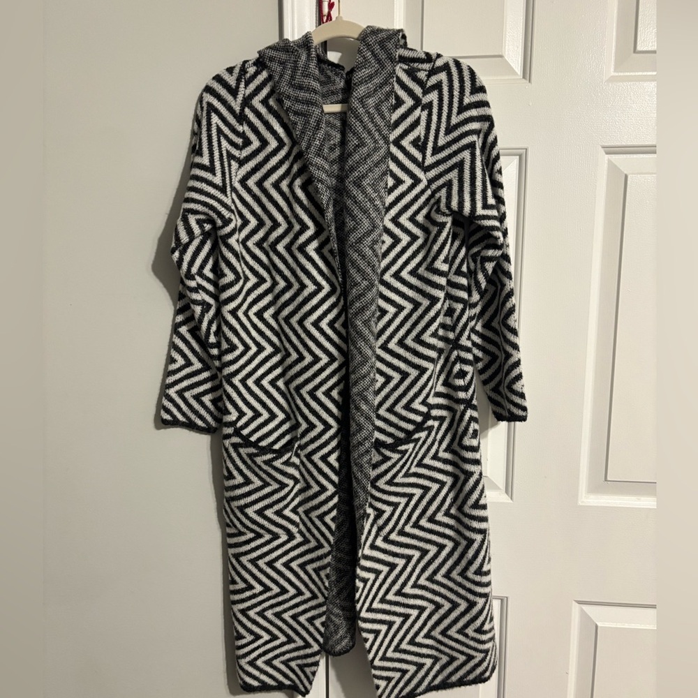 Long, open front, sweater with hoodie, black and white